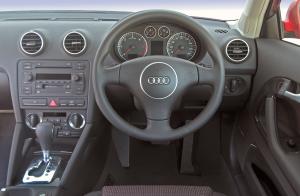 Audi A3 1.6 2004 года  (AU)